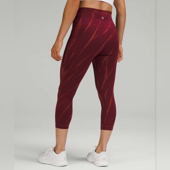 Lululemon‎ Wunder Train High-rise Crop 23” Red Merlot Printed Everlux Size 6 - Picture 5 of 7